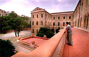 El Colegio de Jesuitas, en la Gran Vía Fernando el Católico de Valencia.
