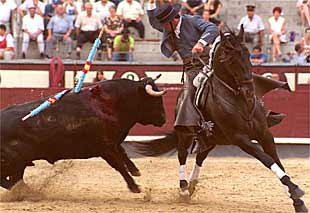 Javier San José, en el cuarto toro de la tarde.