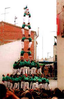 Torre  de nou  de los Castellers de Vilafranca.