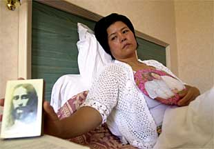 El líder de la Iglesia Moon sale en defensa de la esposa de Milingo