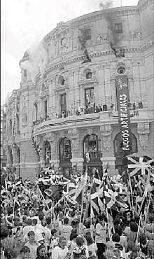 La plaza del Arriaga, desbordada