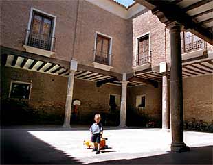 Patio del palacio de los duques de Villahermosa, en Pedrola.