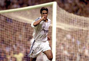   Raúl está siempre   rn  Especial: Liga 2001-02  