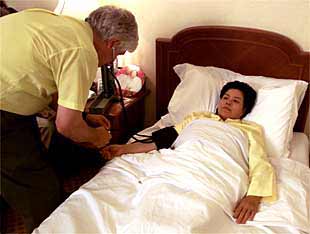 El Vaticano anuncia que Milingo se entrevistará con su mujer