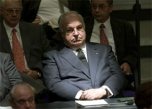 La CDU, en grave crisis de liderazgo tras la votación sobre Macedonia