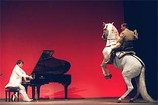 El taconeo flamenco de los caballos