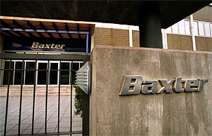 Fachada de la empresa de suministros médicos Baxter en Valencia.