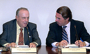 Manuel Fraga y José María Aznar, durante la reunión ayer del comité ejecutivo nacional de PP.