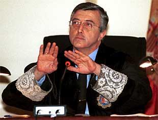 El juez que presidió el juicio del  caso Wanninkhof,  momentos antes de leer la sentencia.