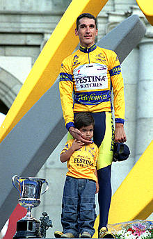 Casero gana por aplastamiento