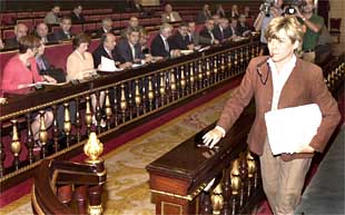 Pilar del Castillo, poco antes de iniciar su comparecencia en el Senado ante los responsables de Educación de las comunidades.