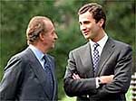 El rey Juan Carlos con el príncipe de Asturias, don Felipe