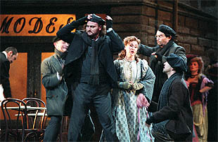 María Bayo, junto a Walter Fraccaro, en    La Bohème  del Liceo.