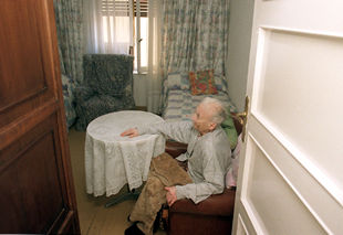 Una de las ancianas que vive en la residencia  pirata  de la calle de Gaztambide.