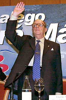 Manuel Fraga, en un mitin en Santiago de Compostela.