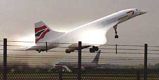 El Concorde concluye con éxito su primer vuelo transatlántico desde el accidente