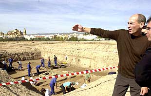 Rem Koolhaas, en los terrenos destinados al centro de congresos de Córdoba.