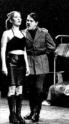 Un momento del montaje  Mein kampf,  que se representa en Barakaldo.