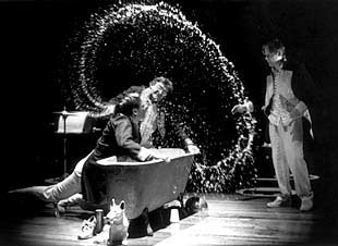 Un momento de la representación de  Rey d'Olanda,  de la compañía Orkater.