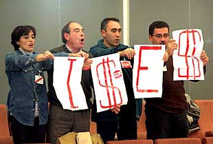 TÉCNICAS DE ARMAMENTO Y OTRAS 'ENSEÑANZAS PELIGROSAS'.