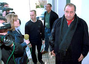 Jesús Gil, ayer, a la salida de los Juzgados de Marbella.