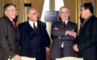 Antonio Fraguas,    Forges,  junto a Pere Vicens y Juan de Isasa (izquierda) y Federico Ibáñez.