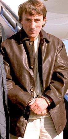 Francia entrega a un etarra que planeó asesinar al Rey