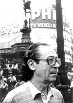 José María Fonollosa es autor de la novela en verso 'Poetas en la noche'