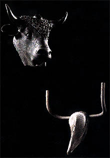 El mundo onírico de Picasso dialoga con sus orígenes prehistóricos a través del toro