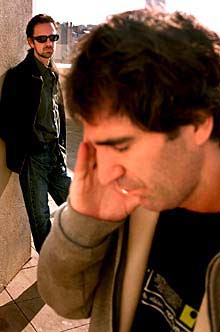 Mikel Erentxun (en primer plano) y Diego Vasallo.