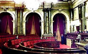Pleno en el Parlament