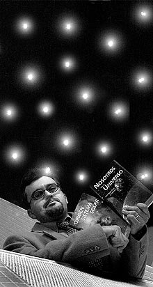 Josep Maria Trigo en el Planetari de Castellón.