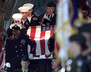 ORACIONES POR LOS SOLDADOS MUERTOS.