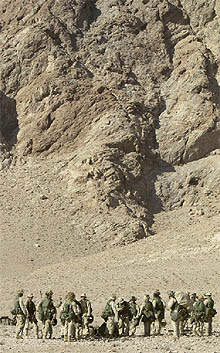 Soldados norteamericanos cerca de la ciudad afgana de Kandahar.