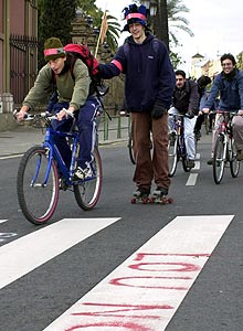 Marcha ciclista contra la LOU