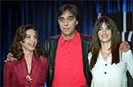 De izquierda a derecha, Victoria Abril, Agustín Díaz Yáñez y Penélope Cruz, durante la presentación de  Sin noticias de Dios .