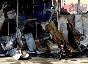 La fábrica de Campocarne, en Rivas-Vaciamadrid, destruida tras el incendio del pasado 1 de octubre.