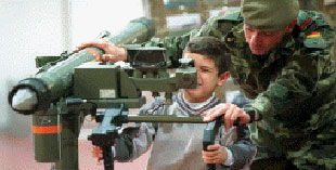 Expojove acerca el euro a niños y jóvenes