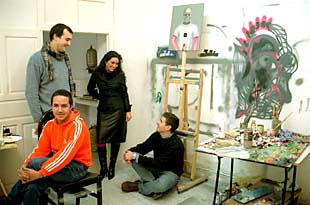 De izquierda a derecha, Ramón David Morales, Nacho G. del Río, Rosa Vives y José Alberto Medina, en la parte que dedican a su estudio de Sala de eStar.