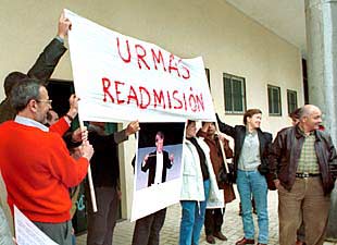 Padres de los integrantes de la Joven Orquesta de Málaga protestan por el despido de Tammik.