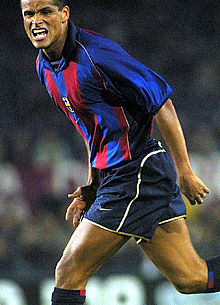 Rivaldo se lamenta tras una jugada.