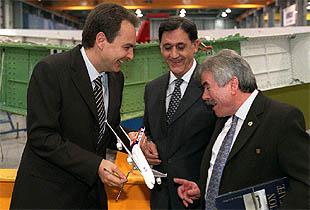 ZAPATERO DA CARTA BLANCA PARA QUE SE PRESENTEN CANDIDATOS.