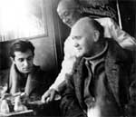 Jean Genet, derecha, con Juan Goytisolo, en un café de Amsterdam en 1958, fotografiados por Monique Lange.