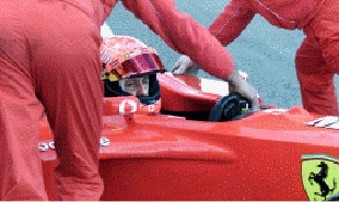 El campeón Schumacher se entrena en Cheste con Ferrari