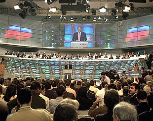 Los asistentes al congreso nacional del PP en Madrid, durante una intervención.