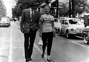Jean-Paul Belmondo y Jean Seberg, en  Al final de la escapada,  de Jean-Luc Godard.