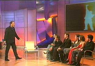 Los seis finalistas de  Operación Triunfo,  ayer al comienzo de la gala.