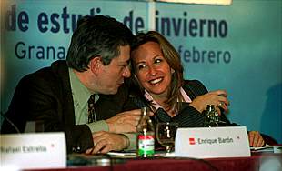 Enrique Barón y Trinidad Jiménez, ayer, en las jornadas sobre el diálogo entre culturas.