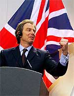 Tony Blair sigue siendo un ejemplar totalmente típico de la escuela pública inglesa.