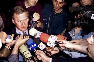 Javier Clemente, en su primera conferencia de prensa como entrenador del Tenerife.